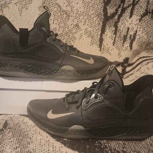 Nike KD Trey 5 VII Dark Grey Club Gold Basketball Shoes Great Condition